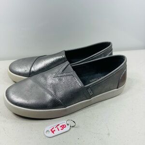 Skechers Bobs B-Loved - Liquid Sparkle Womens Casual Sneaker Silver US Size 10